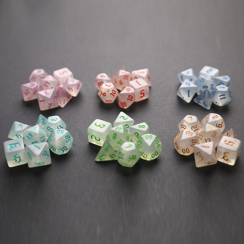 7pcs/set Polyhedral 7-Die Carved Pattern Dice Set